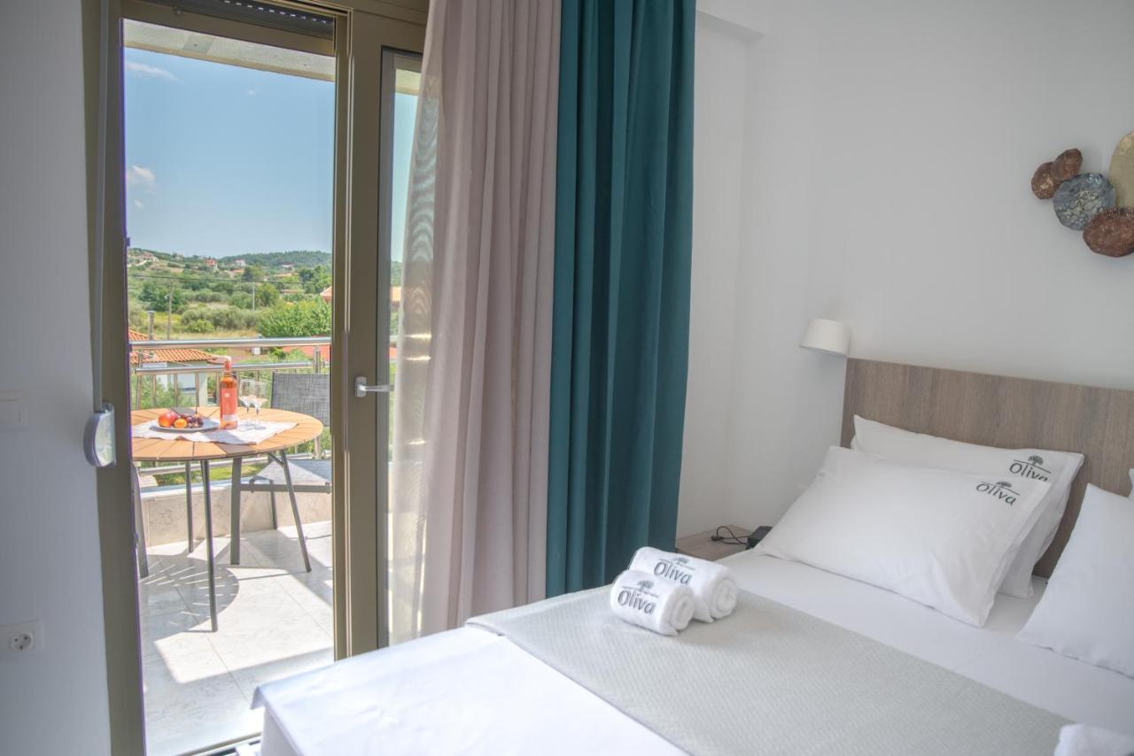 Oliva Suites Nikiti  Buitenkant foto