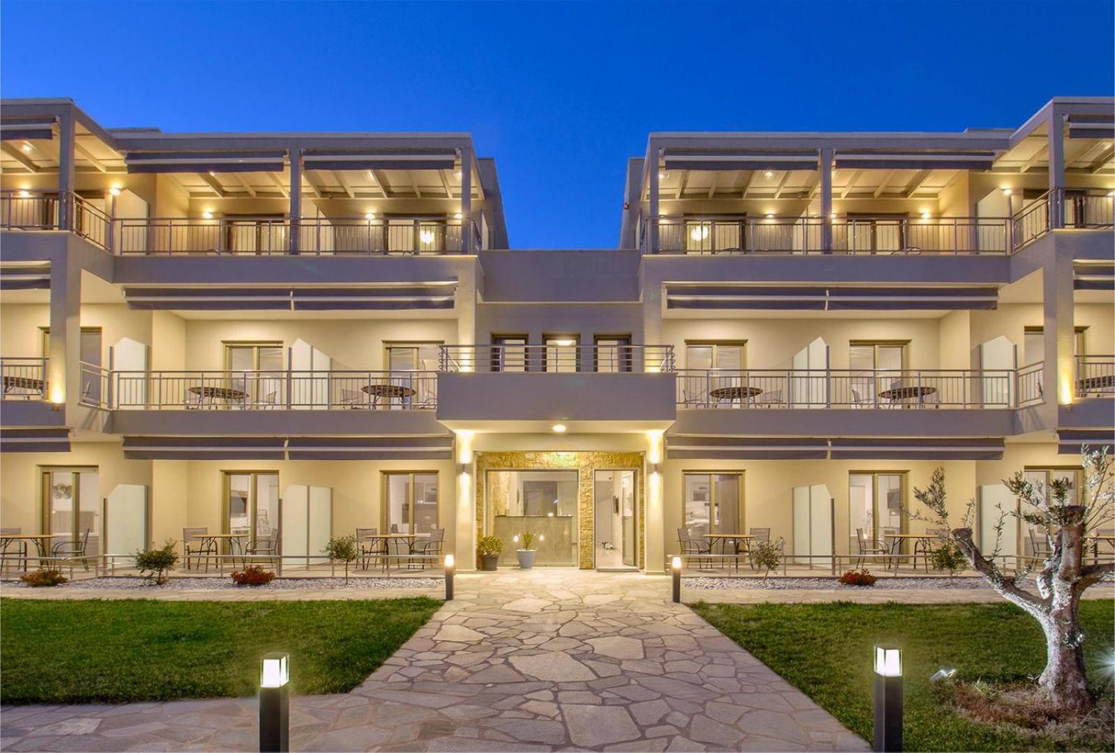 Oliva Suites Nikiti  Buitenkant foto